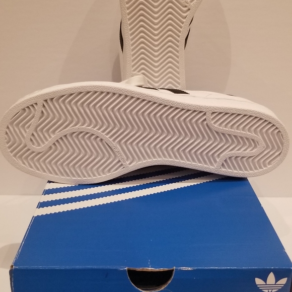 shoes - Picture 5 of 5